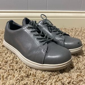 Kids Grey dress shoes